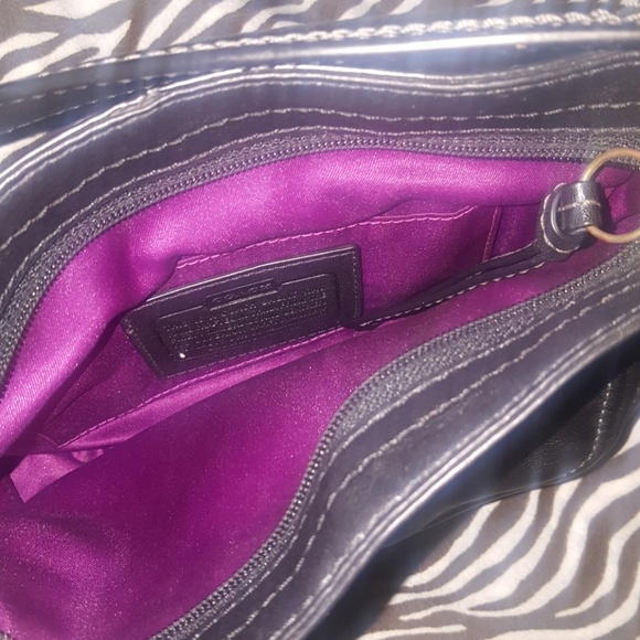 Authentic Coach /Small black handbag - Picture 2 of 4